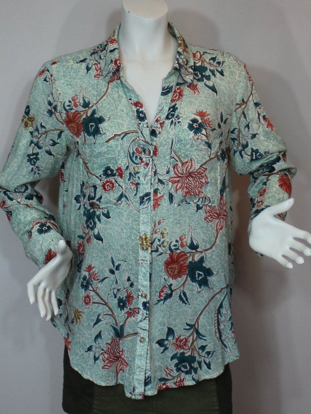 Pilcro Anthropology button up blouse floral size Medium